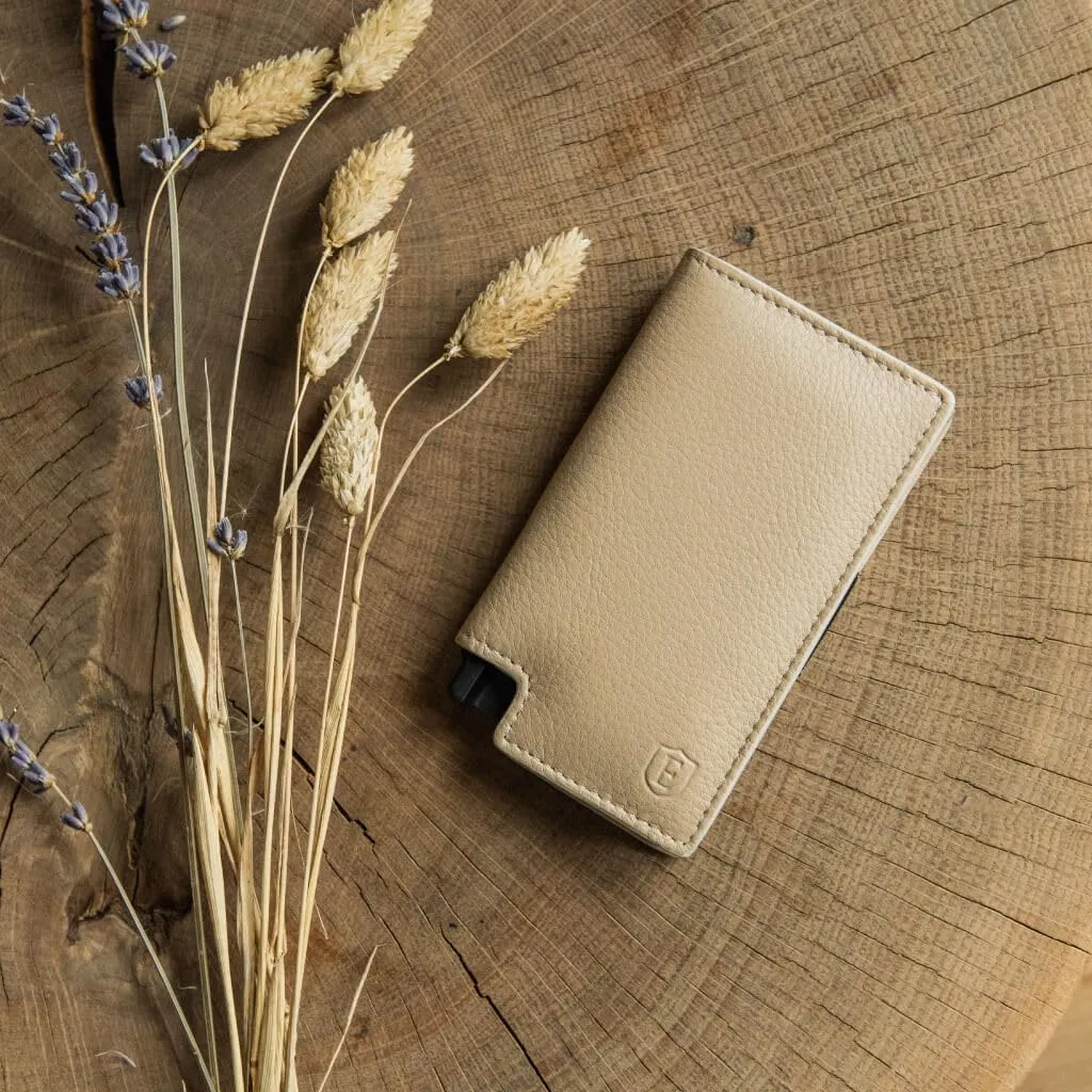 Ekster Parliament Men's Wallet | RFID Blocking Leather Minimalist Wallet | Slim Wallet for Men - Designed for Quick Card Access with Push Button