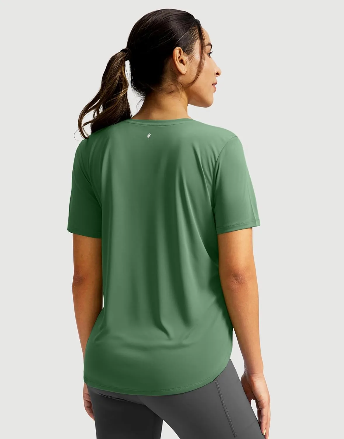 Soothfeel Women's Short Sleeve Workout Shirts UPF 50  Sun Protection Breathable Athletic Tee Tops Gym Running Yoga T-Shirts